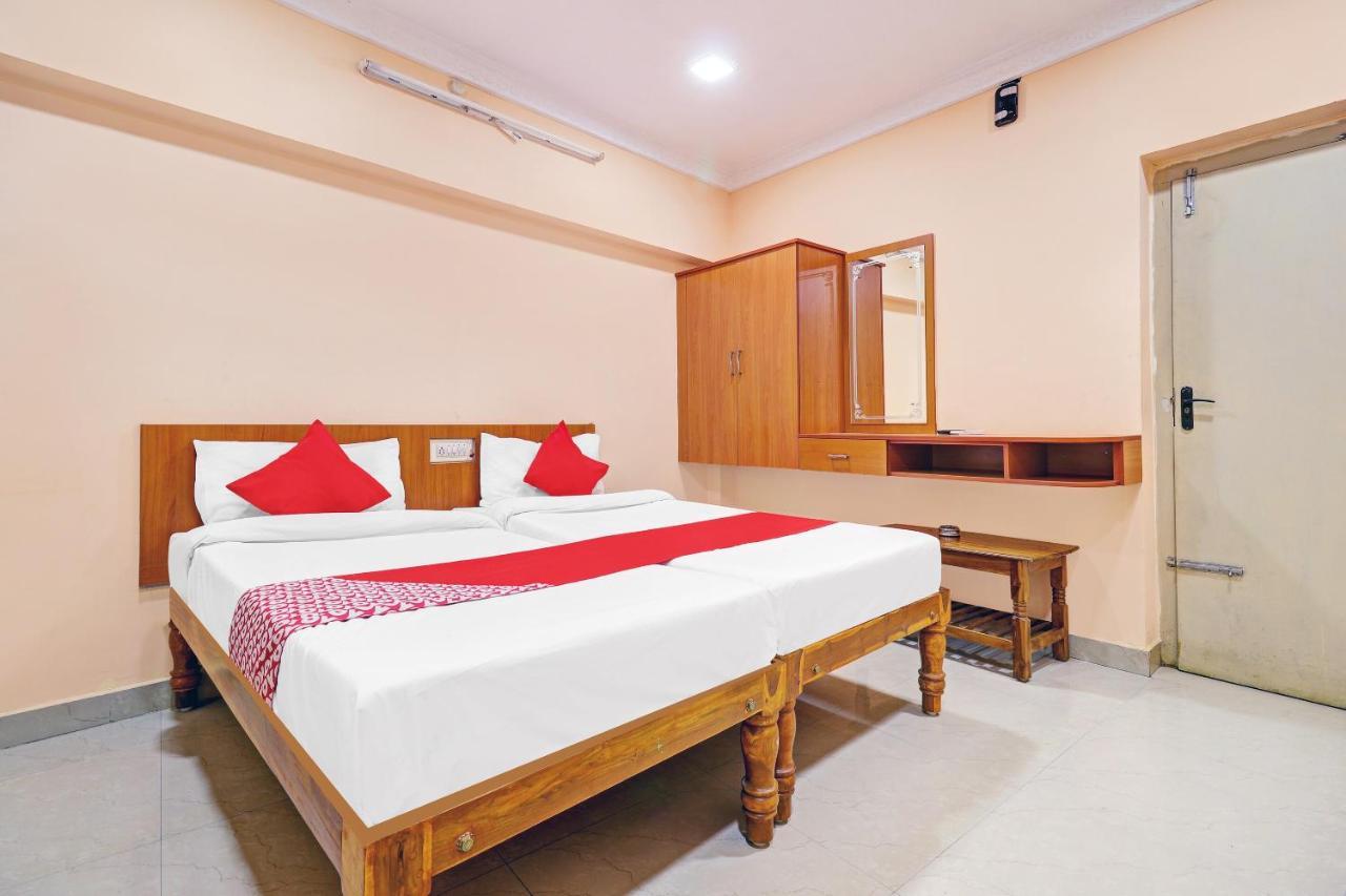 Oyo 81409 Hotel Sivajothi Thoothukudi Eksteriør billede