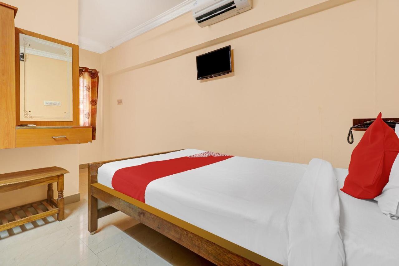 Oyo 81409 Hotel Sivajothi Thoothukudi Eksteriør billede