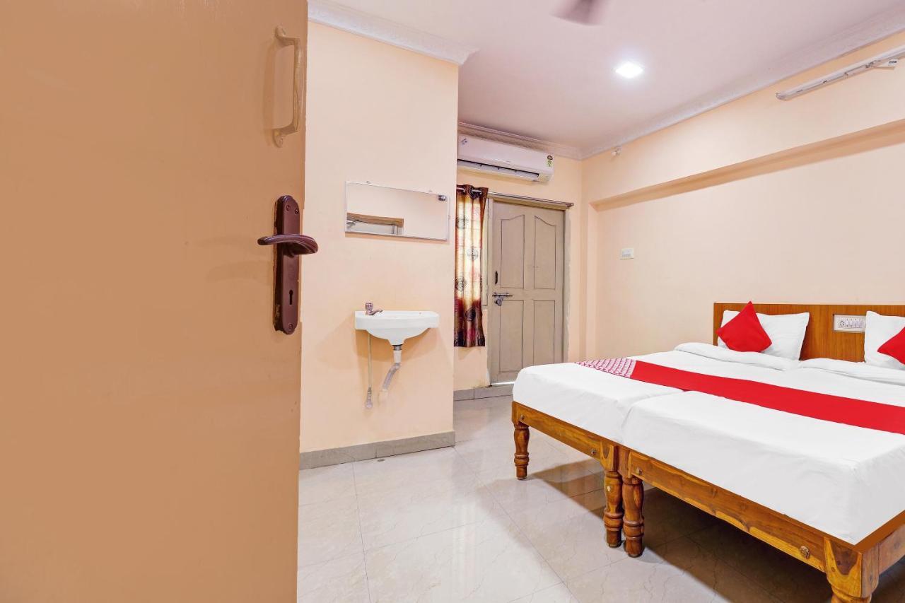 Oyo 81409 Hotel Sivajothi Thoothukudi Eksteriør billede