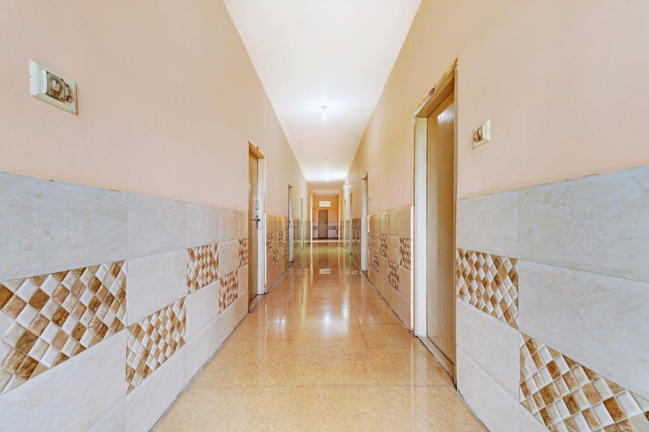 Oyo 81409 Hotel Sivajothi Thoothukudi Eksteriør billede