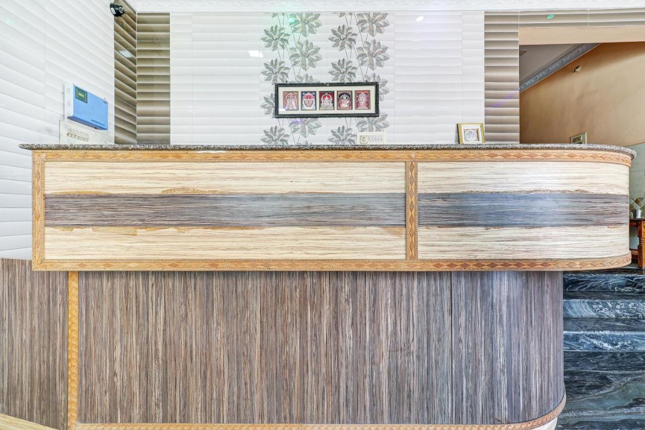 Oyo 81409 Hotel Sivajothi Thoothukudi Eksteriør billede