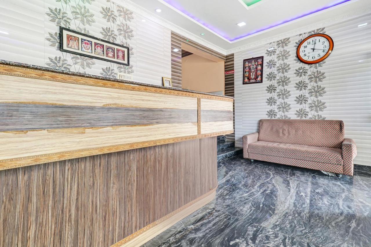 Oyo 81409 Hotel Sivajothi Thoothukudi Eksteriør billede